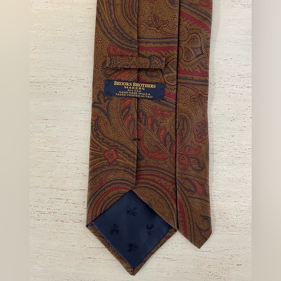 BROOKS BROTHERS MAKERS Hand Made in USA Vintage Paisley Silk Tie Burg (Multi) - Picture 5 of 7